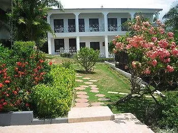 Paradise Brandon Hill Guest House Montego Bay